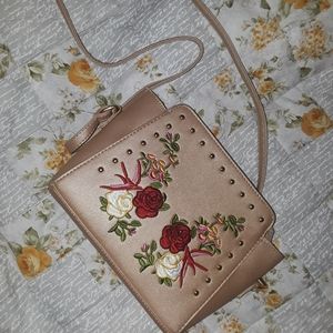 Small Purse with Embroidery